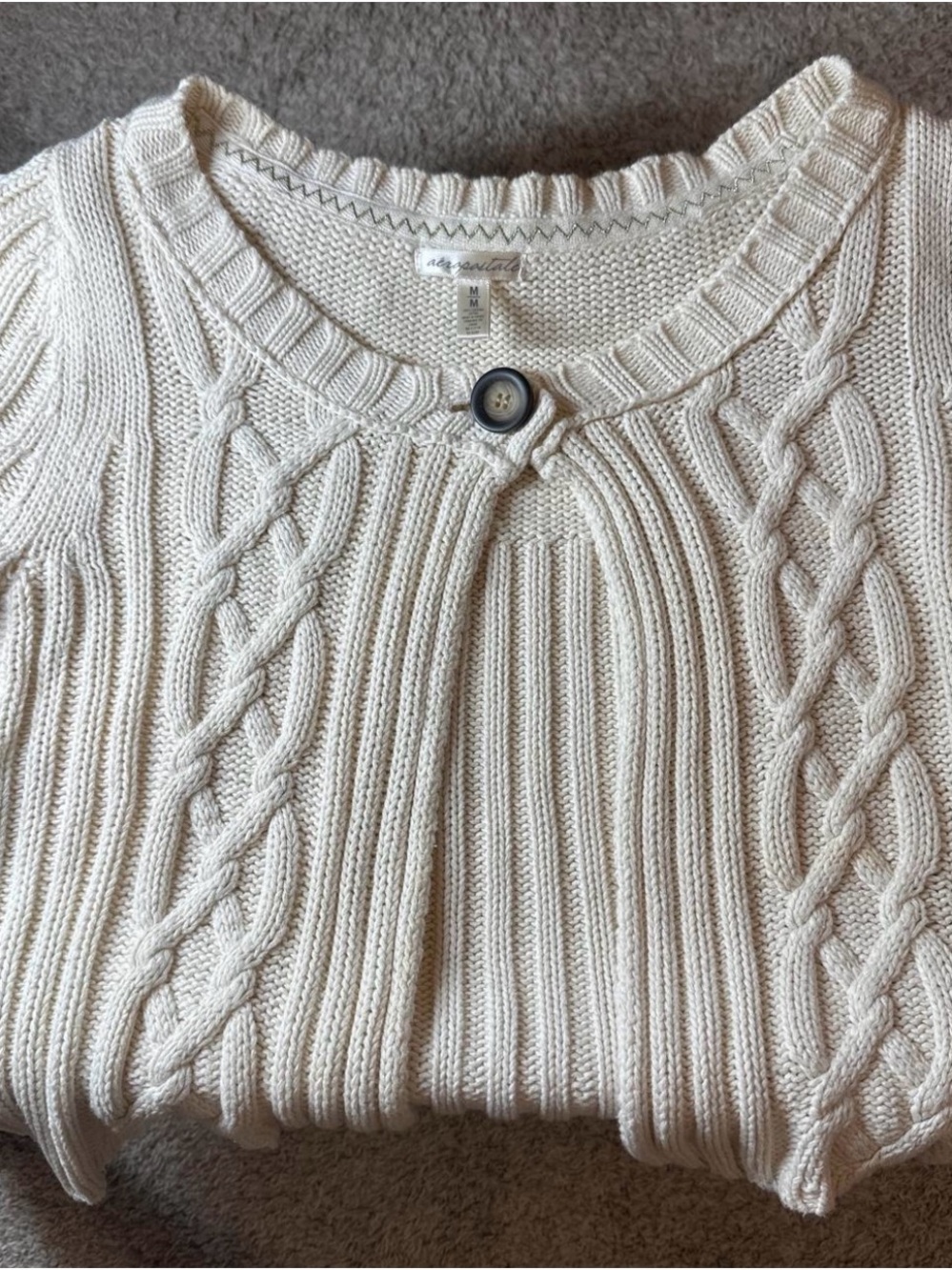 Aeropostale Y2K Medium Cream Cable
Knit Cropped Cardigan Short Sleeve Button